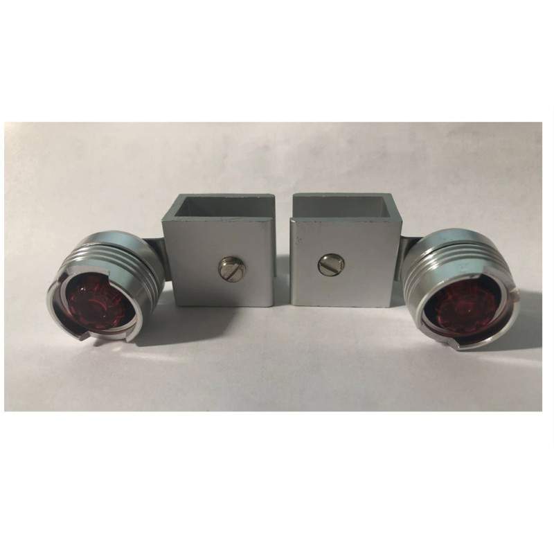 Komplekt zadnikh gabaritnykh ogney.  - 9 Komplekt zadnikh gabaritnykh ogney.
Ustanovit' dopolnitel'nyy komplekt zadnikh signal'n