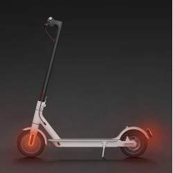 Plaïnó kai píso kit flas - éndeixi katéfthynsis gia ilektrikó skoúter.  - 2 Plaïnó kai píso kit flas - éndeixi katéfthynsis gia 