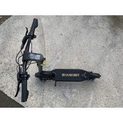 Sharkset RS1 - kaks 1400 W mootorit - 20ah aku - tööulatus 50 kuni 70 km Sharkset - 9 Sharkset RS1 - kaks 1400 W mootorit - 20ah