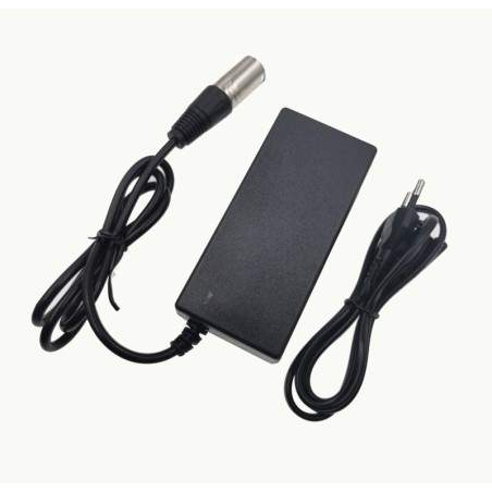Lader til el-sparkesykkel eller elsykkel 54,6V 2A, 3A, 4A og 5A - 48V - XLR-kontakt  - 1 Passer til 48V el-sparkesykler og elsyk