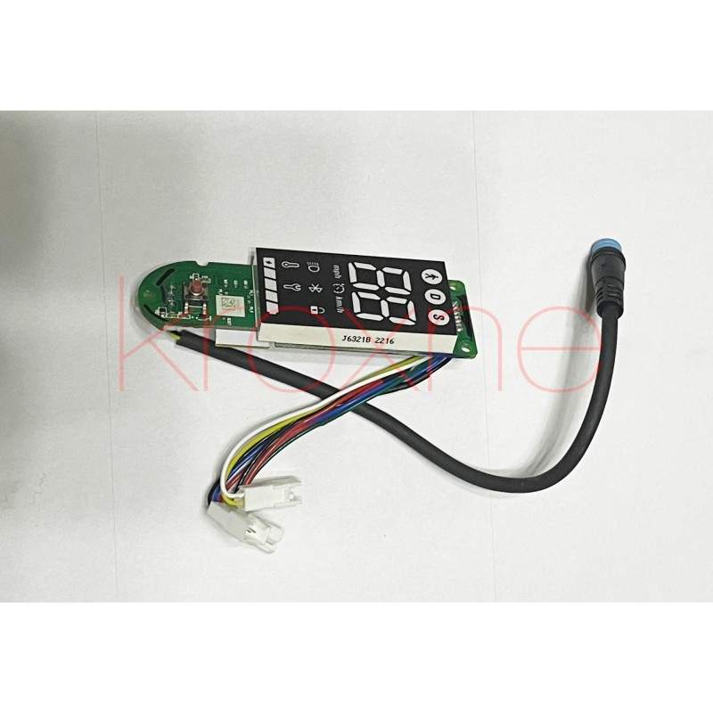 Ekran ili panel' upravleniya, sovmestimaya s Xiaomi 4 Pro ili analogichnym ustroystvom. Xiaomi - 3 Ekran ili panel' upravleniya,