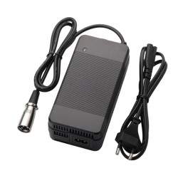 Caricabatterie 54,6v 4A per bicicletta elettrica o monopattino elettrico - potenza 219W  - 1 Caricabatterie 54,6v 4A per bicicle